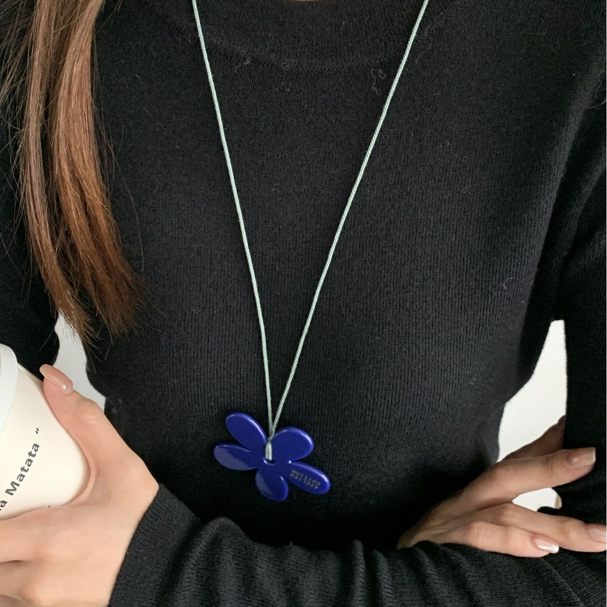 Sweet Grace Cool Acrylic Flower Pendant Necklace