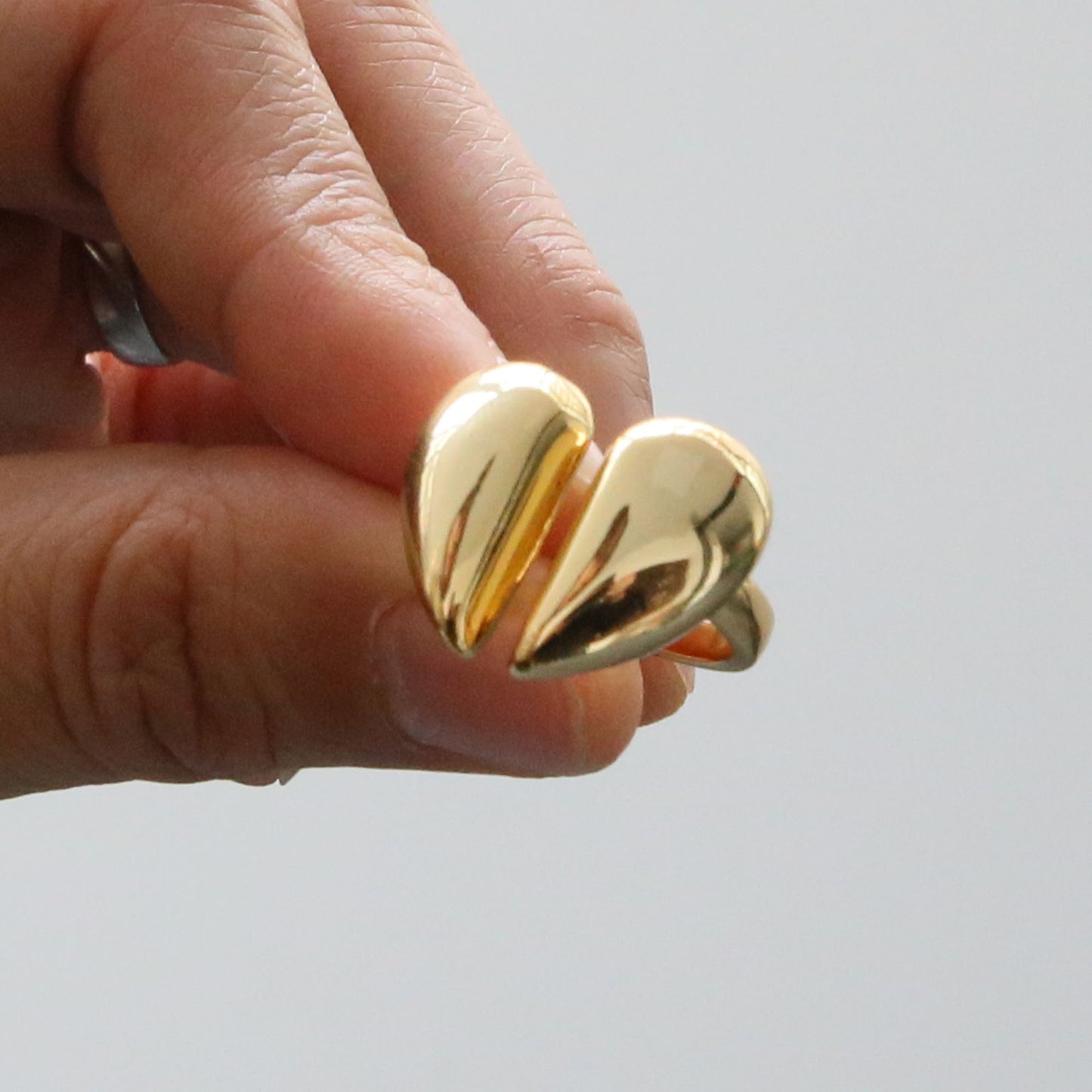 Brass Valentine's Day Glossy Heart Shape Peach Heart Ring